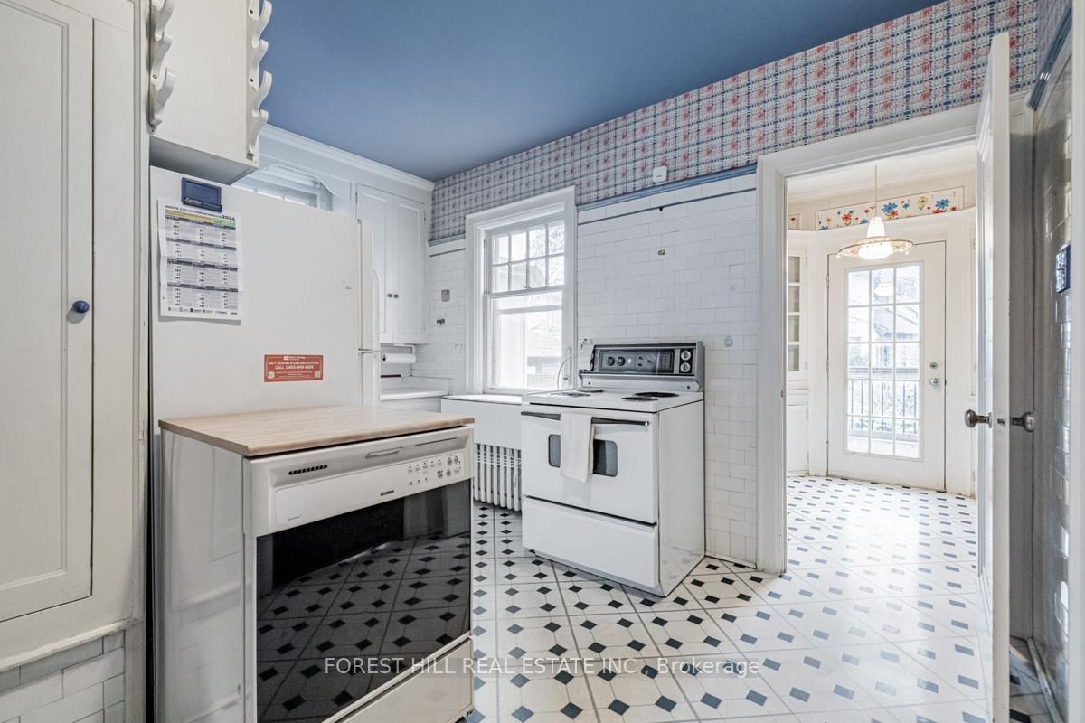 Listing Image 14