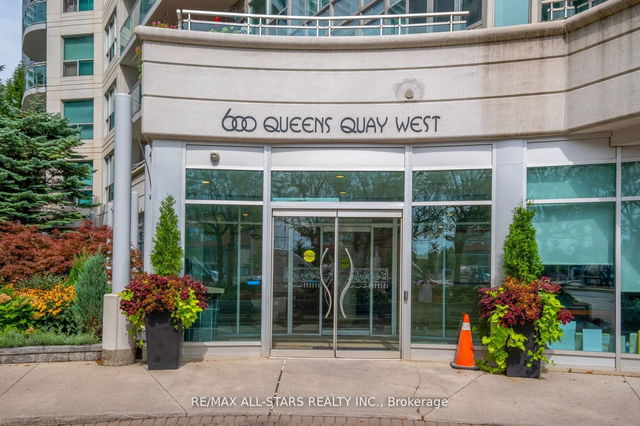 815 - 600 Queens Quay