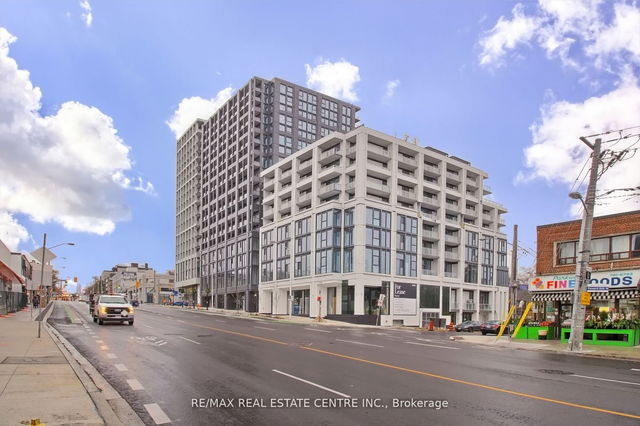 211 - 2020 Bathurst Street
