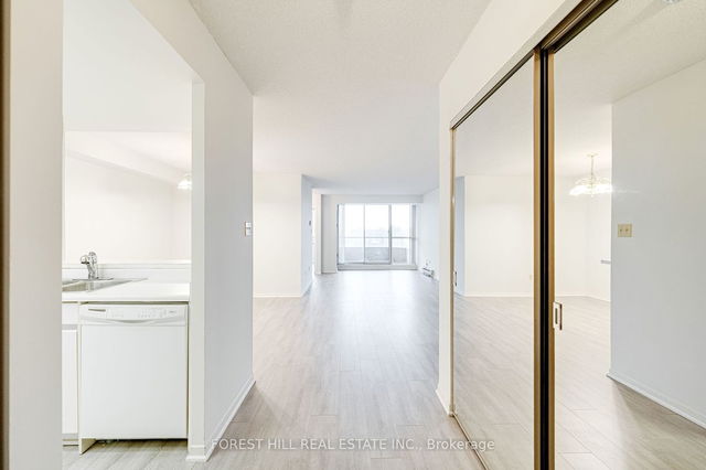 502 - 10 Torresdale Avenue