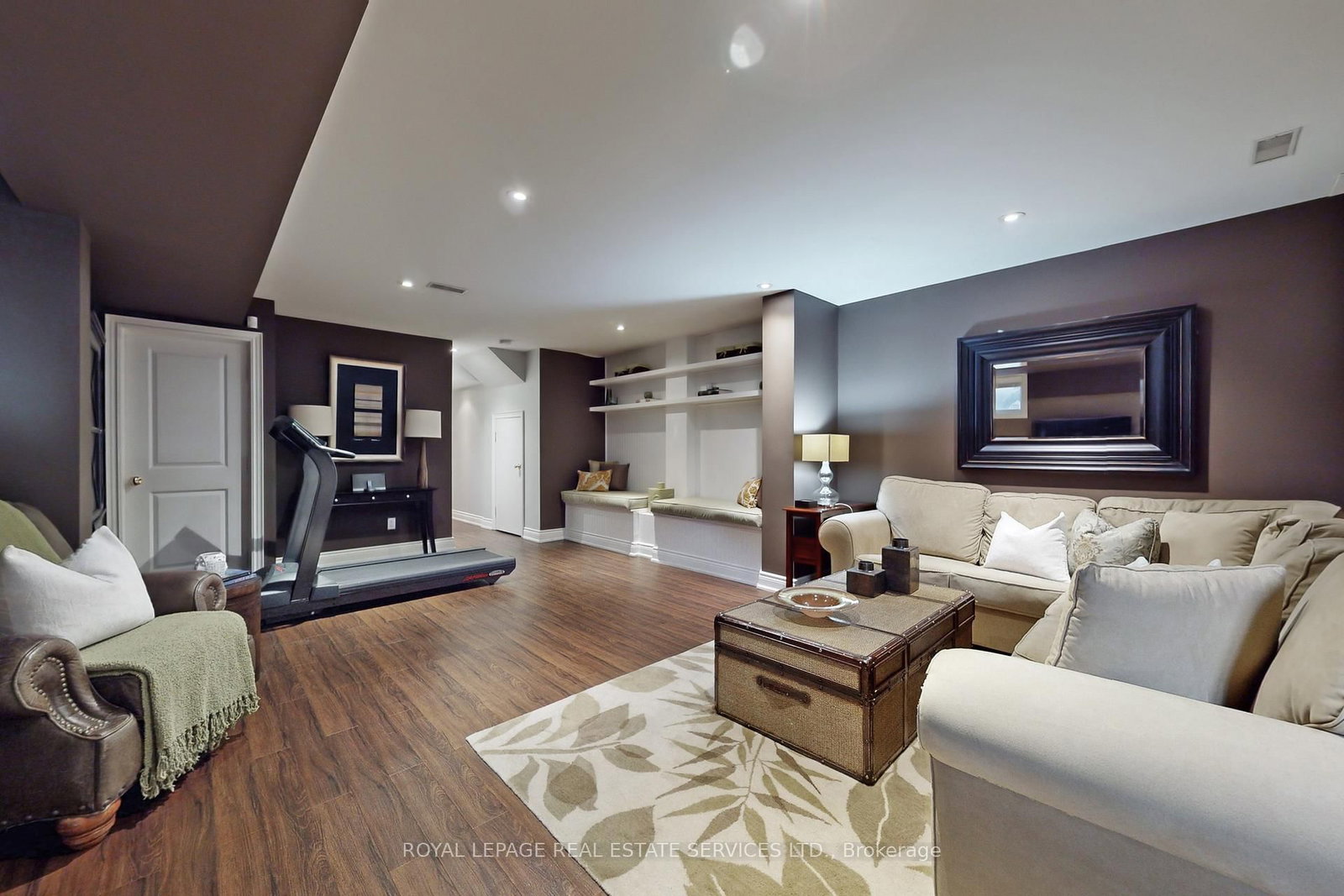Listing Image 28