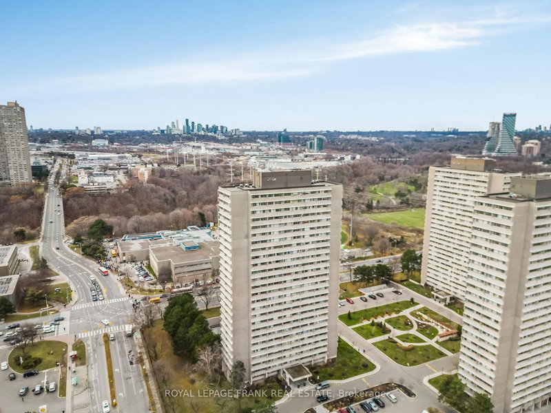1702 - 715 Don Mills Rd, Toronto, M3C 1S5 | Image 2