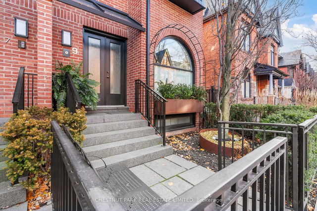 9 Tranby Avenue