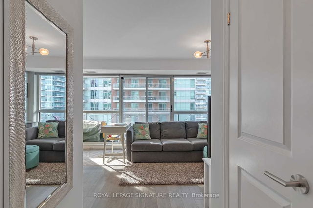 1812 - 80 Western Battery Road