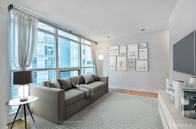 414 - 600 Fleet Street