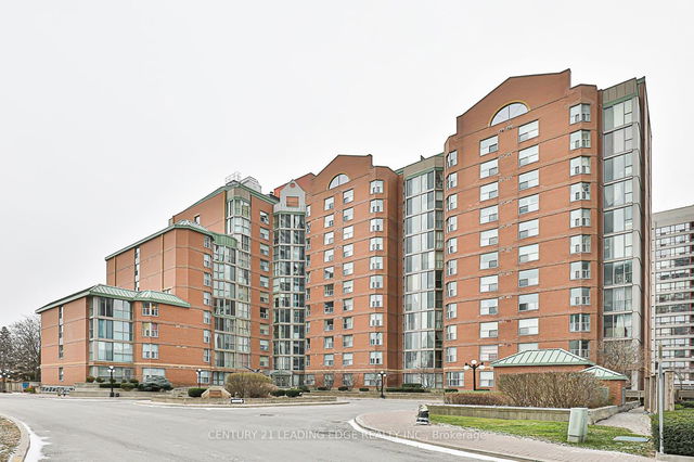206 - 5795 YONGE Street