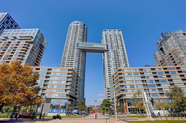 2810 - 15 Iceboat Terrace