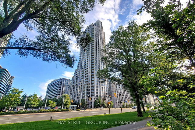 3101 - 628 Fleet Street
