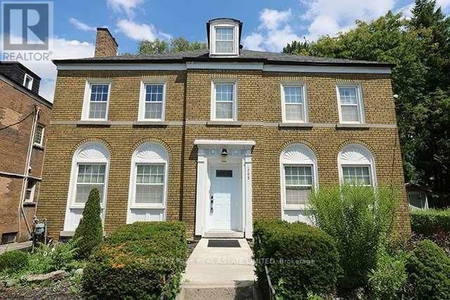 Unit A - 1745 Bathurst Street