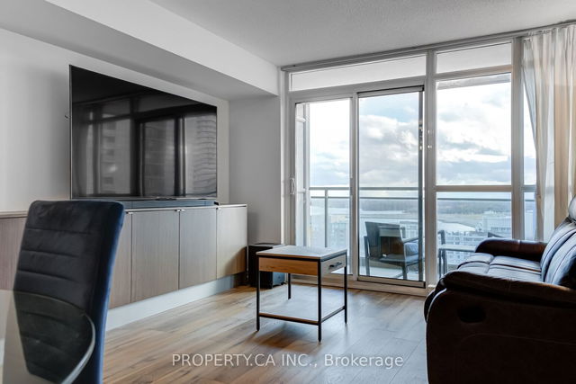 1803 - 151 Dan Leckie Way