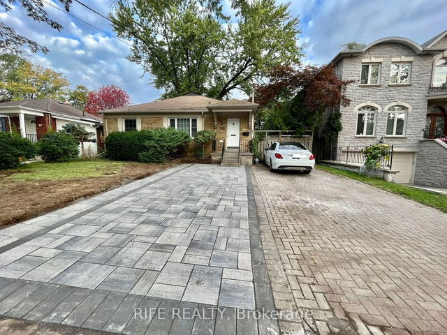 298 Empress Avenue