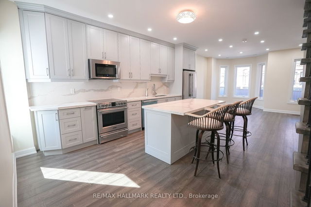 Upper - 239 Carlton Street