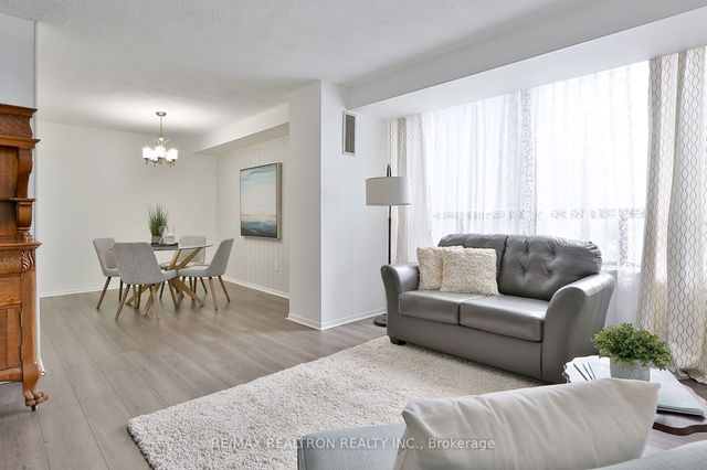 304 - 1900 Sheppard Avenue