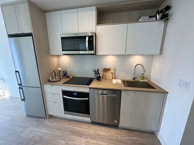 1460 Sw - 121 Lower Sherbourne Street