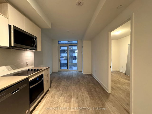 408 - 100 Dalhousie Street