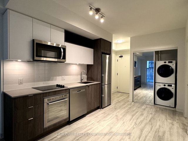712 - 100 Dalhousie Street