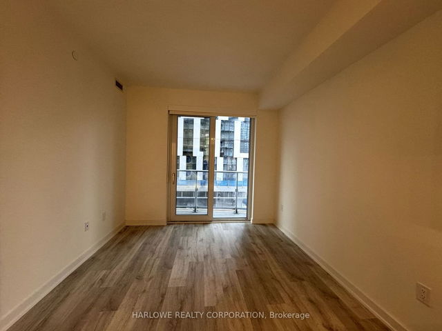 712 - 100 Dalhousie Street