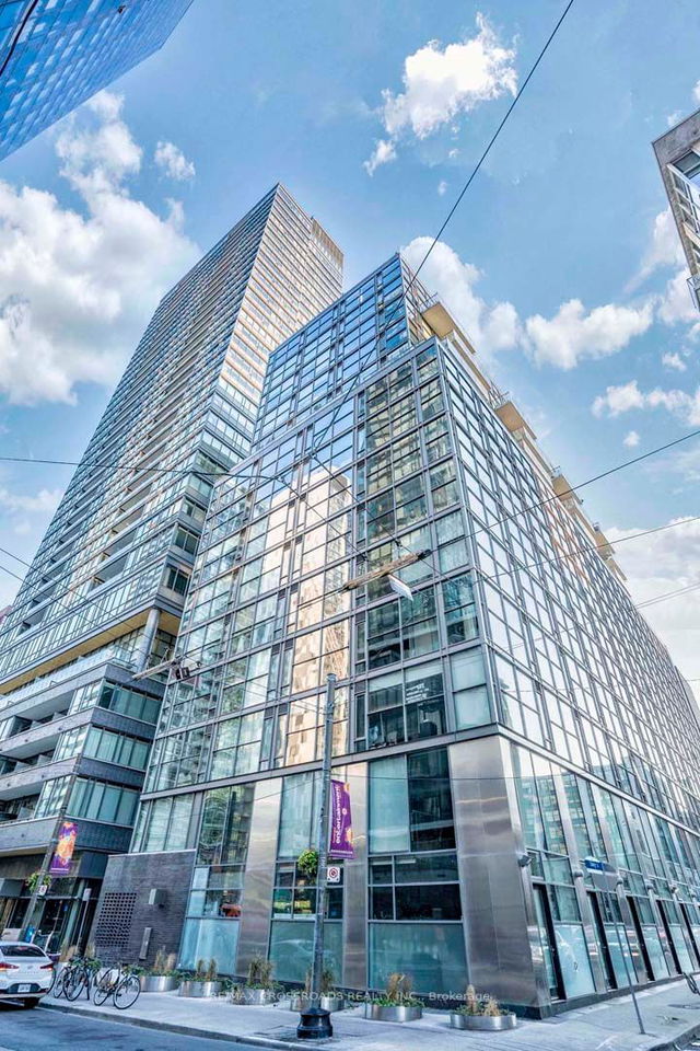 1502 - 25 OXLEY Street