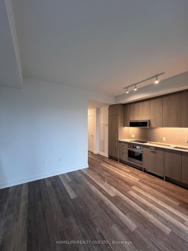 602 - 250 Lawrence Avenue