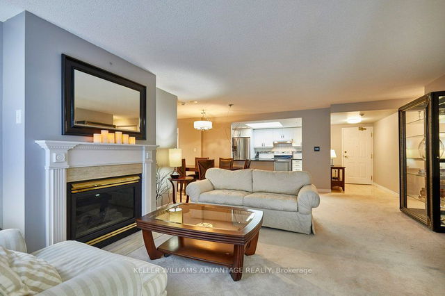 305 - 18 Concorde Place