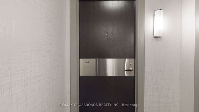 1605 - 18 Graydon Hall Drive