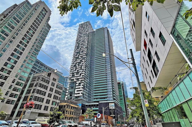 408 - 25 Richmond Street