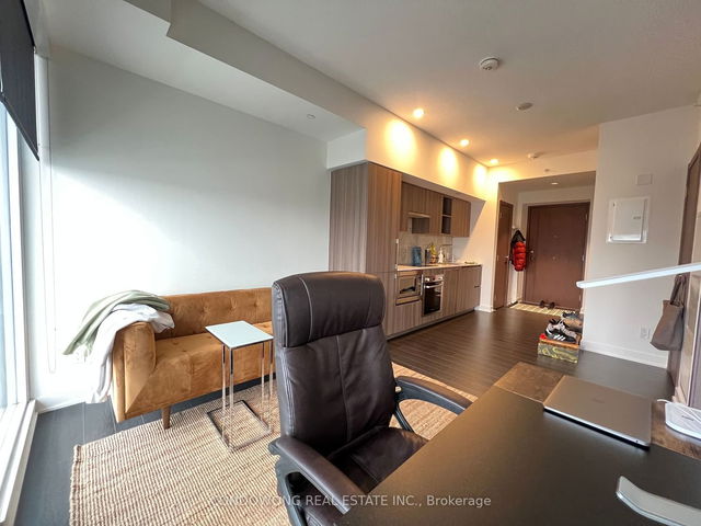 3707 - 17 Bathurst Street