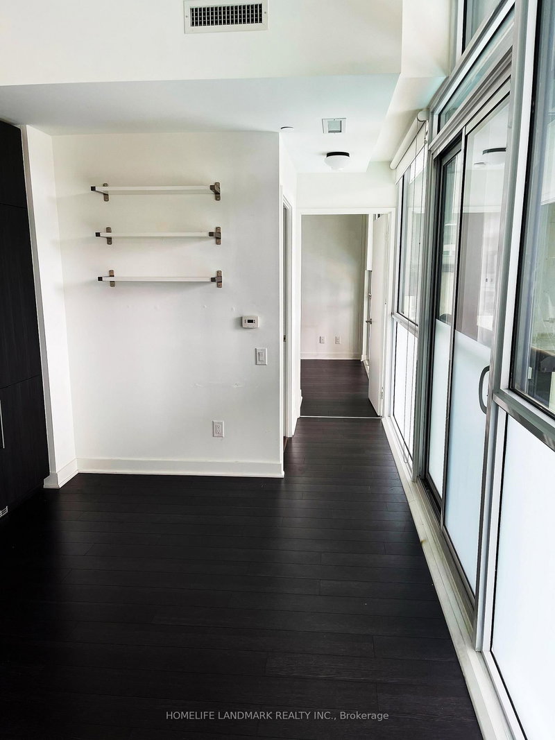 901 - 290 Adelaide St W, Toronto, M5V 0P3 | Image 3