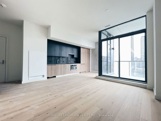 804 - 81 Wellesley Street