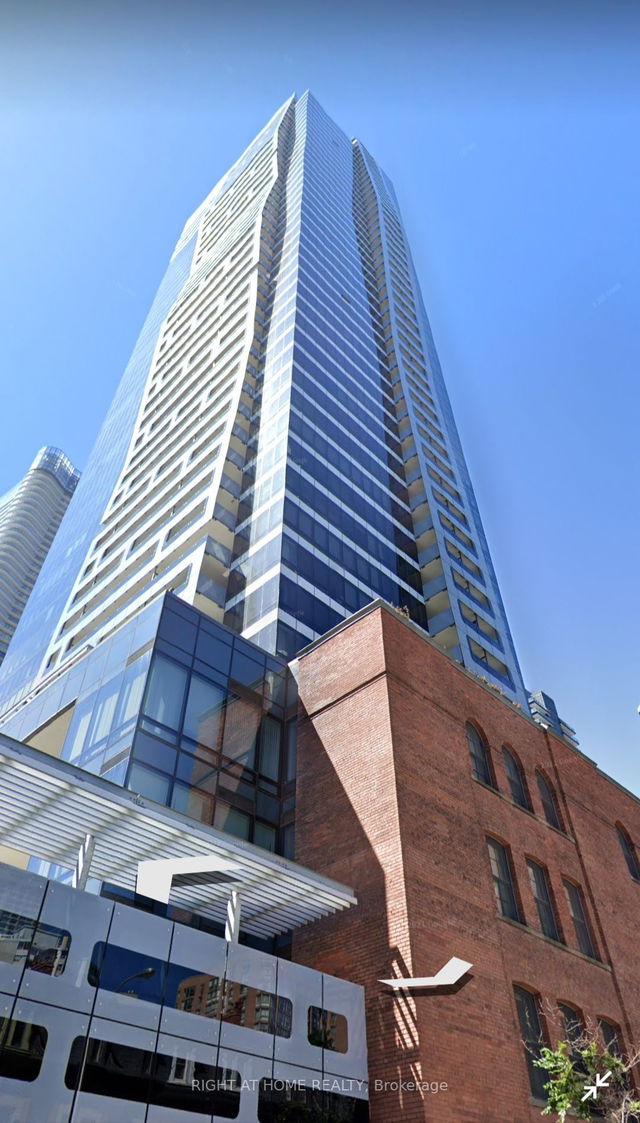 2106 - 5 St. Joseph Street