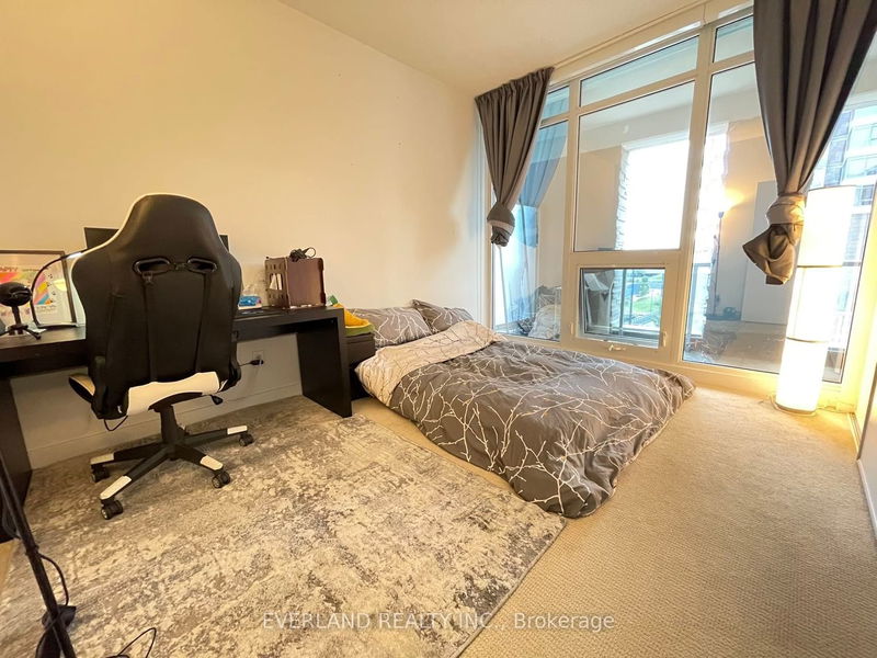 Room2