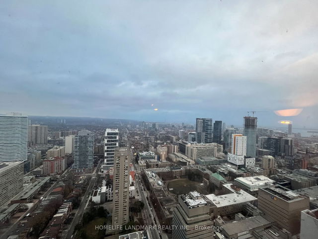 4406 - 386 Yonge Street