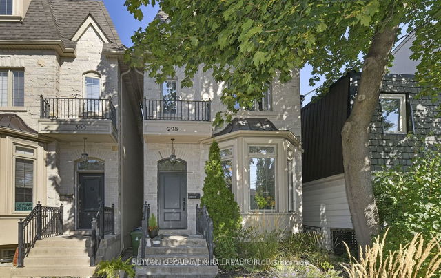 298 Woburn Avenue