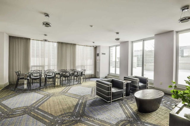 1509 - 801 Bay Street