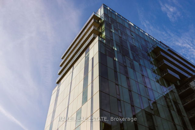 1301 - 552 Wellington Street