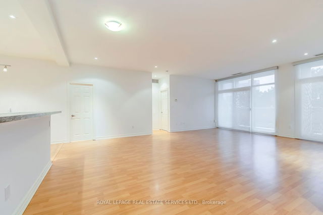 203 - 1 Leaside Park Drive