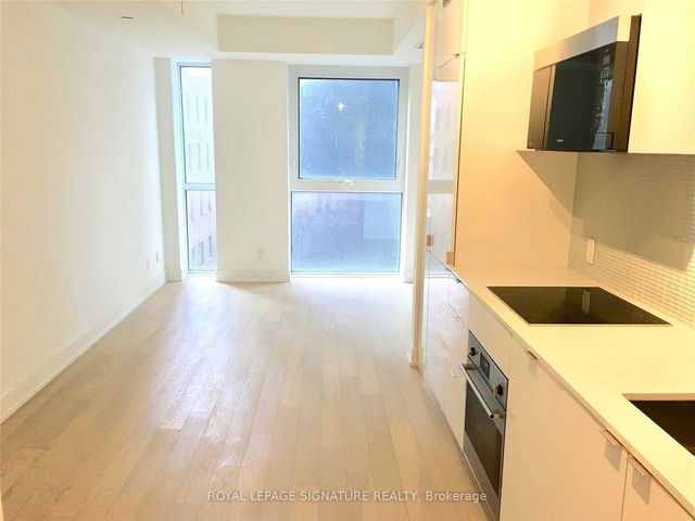 517 - 7 Grenville Street