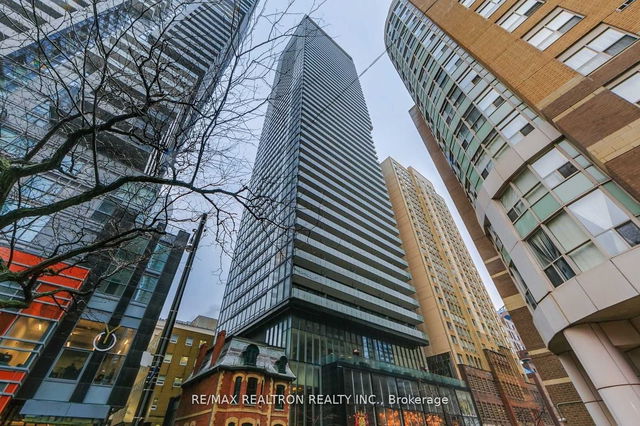 3702 - 15 Grenville Street
