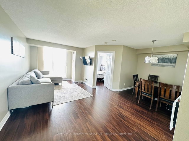 1012 - 1700 Eglinton Avenue
