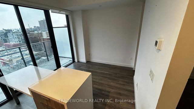 1203 - 215 Queen Street