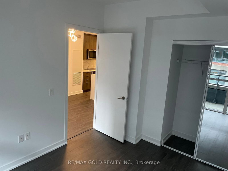 Room2