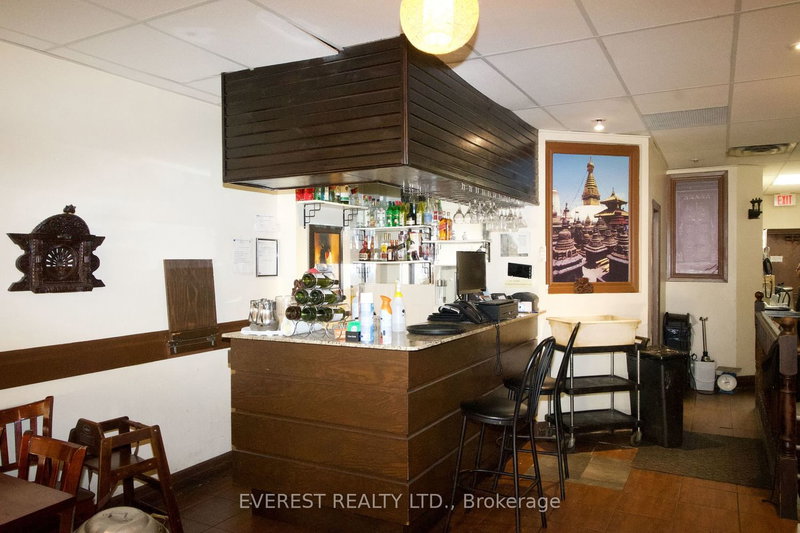 804 Eglinton Ave E, Toronto, M4G 2L1 | Image 2