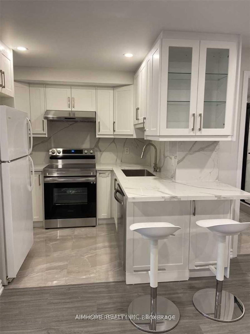 506 - 17 Barberry Pl, Toronto, M2K 3E2 | Image 3