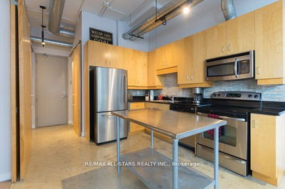 Unit 312 — 188 Eglinton Ave, Toronto - Mount Pleasant West image-0-2