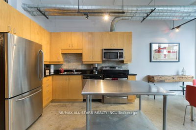 Unit 312 — 188 Eglinton Ave, Toronto - Mount Pleasant West image-0-3