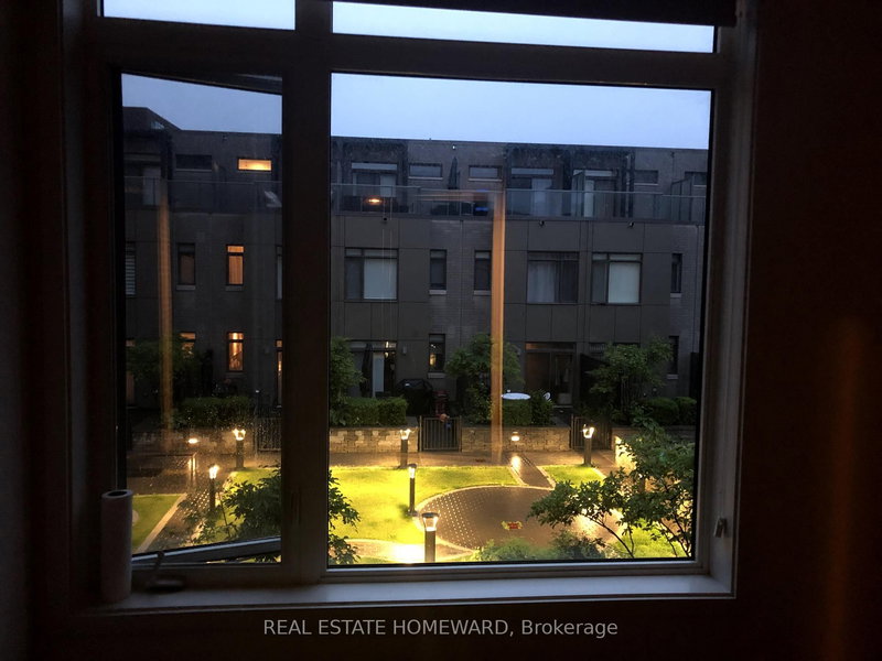 17 St. Bartholomew St, Toronto, M5A 0A3 | Image 2