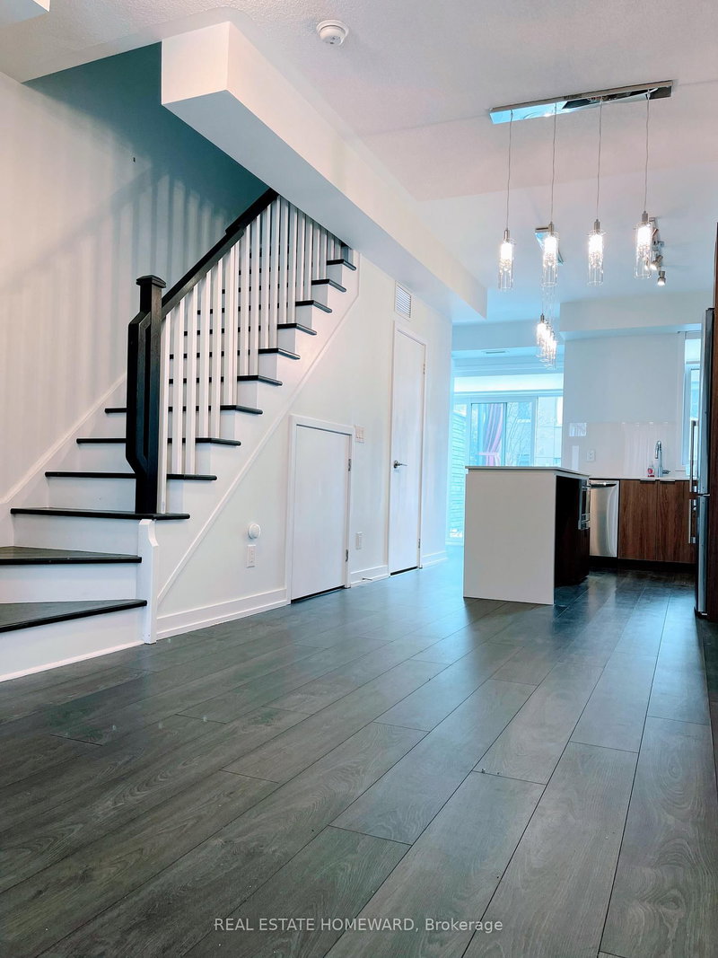 17 St. Bartholomew St, Toronto, M5A 0A3 | Image 3