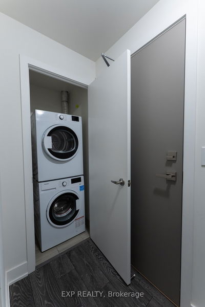 Unit 215 — 188 Fairview Mall Dr, Toronto - Don Valley Village image-0-1