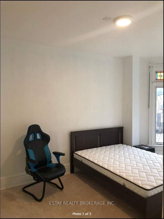204 - 76 Henry Street