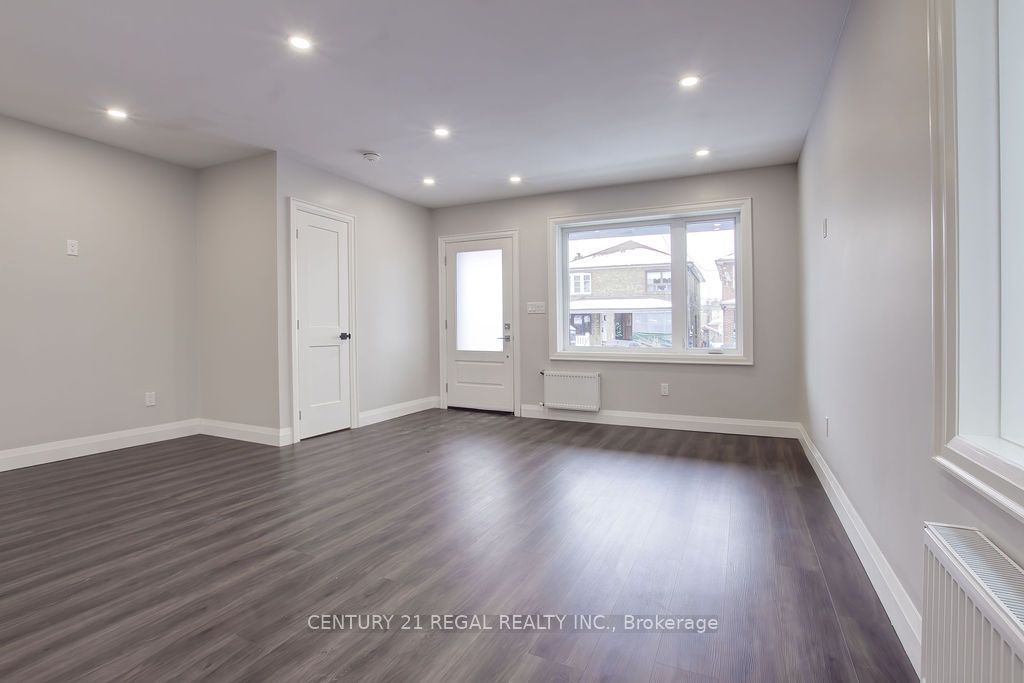 Detached House leased at A-276 Atlas Avenue, Toronto, Oakwood Village, M6C 3P9 - MLS: C7367846